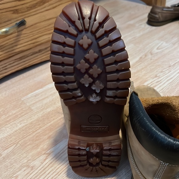 Timberland boots (Used) - Picture 4 of 5